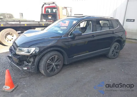 2019 Volkswagen Tiguan Se/Sel/Sel R-Line Jet-Black/Sel R-Line из США, поврежденный, VIN 3VV2B7AX8KM021753